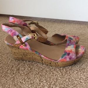 Mix No. 6 floral wedge heels